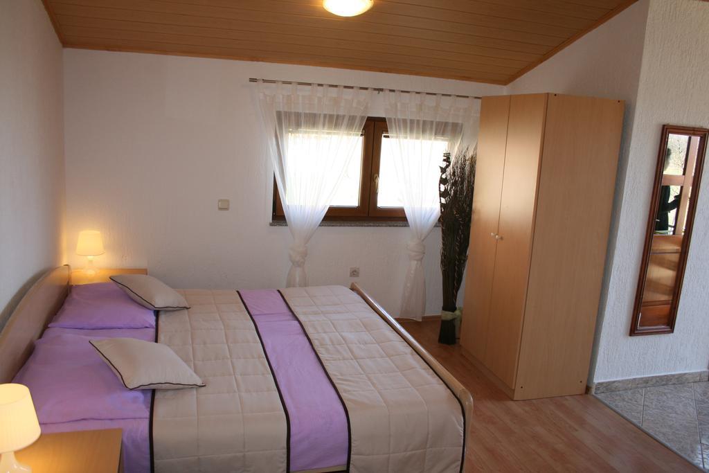 Guesthouse Hodak Selište Drežničko Habitación foto